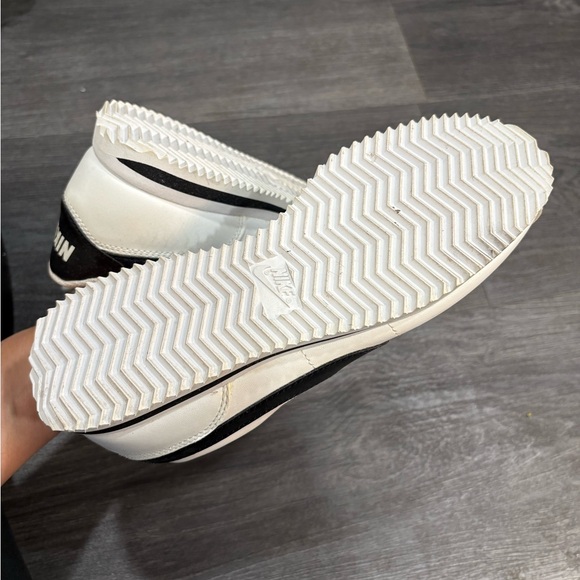 Nike Classic Cortez Leather Shoe White/Black - Picture 3 of 7
